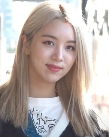 루시 사진