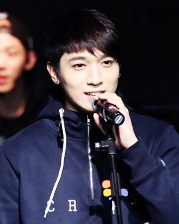 성진 사진